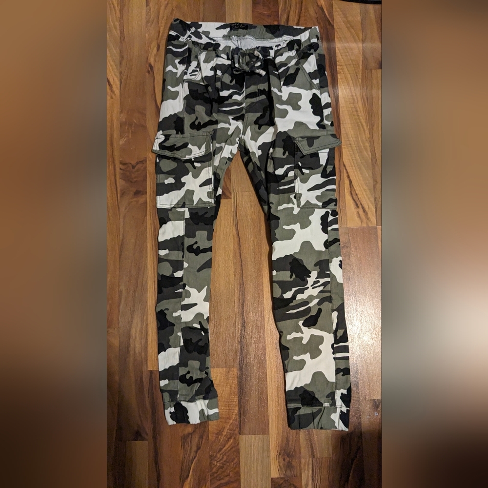 Pink Label Womens Size L White Camo Joggers
